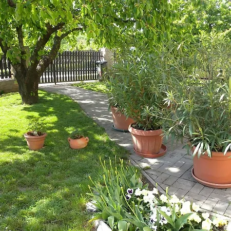 Three-bedroom In Vonyarcvashegy Ii Alsovonyarc